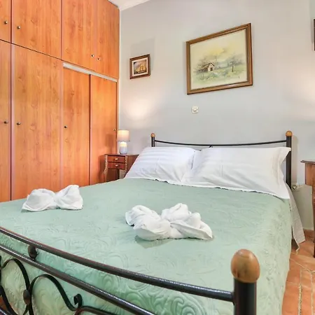 Astarte Villas - Adrianna With Private Pool